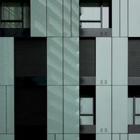 Fournisseur chinois de murs-rideaux en aluminium à simple vitrage pour villas, murs décoratifs extérieurs