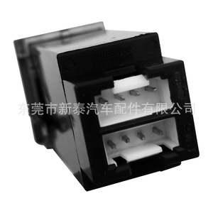 Cargador de coche USB tipo C QC3.0 PD de carga rápida 12-24V con clip para Toyota Civic Levin Venza Corolla RAV4 - Product Image 4