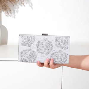 Sacs de soirée de luxe Bell de haute qualité à motif carré pour femmes, sacs à bandoulière, sacs sous le bras, ensembles de chaussures de créateur de marque pour mariage - Product Image 1