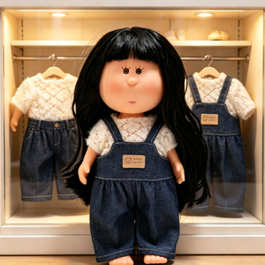Solo Ropa (Sin Muñeca) - Atuendo de Muñeca Española de 24 cm: Pantalones Vaqueros con Tirantes, Camisa con Diseño de Copo de Nieve, Accesorios de Poliéster, Unisex 14 - Product Image 5