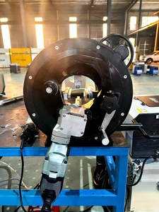 Coupe-tube semi-automatique à vitesse adaptative en acier inoxydable et aluminium - Machine de découpe orbitale haute productivité pour une coupe propre et sans bavures - Product Image 4