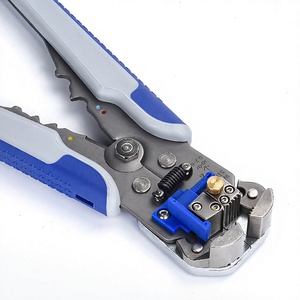 Pelacables y crimpadora de 10 AWG con entrada frontal, de acero, grado industrial, mango de agarre suave para cableado eléctrico - Product Image 3
