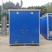 Toilettes mobiles portables au design moderne, toilettes préfabriquées pour le camping, salle de bain publique extérieure avec douche