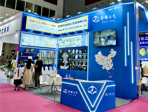 Nouvelle machine de fabrication de badges personnalisés, décorée de dessins animés et de paillettes, badges en métal émaillé dur personnalisés pour anniversaire - Product Image 6