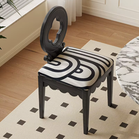 Fauteuil en bois massif de style français, inspiré des designers, avec dossier en trèfle, vintage, mobilier de maison de luxe léger