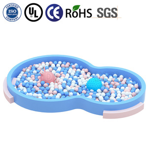 อุปกรณ์สนามเด็กเล่นสีขาวสำหรับเด็กอนุบาล บ่อบอลเป่าลมพร้อมสไลเดอร์ - Product Image 5
