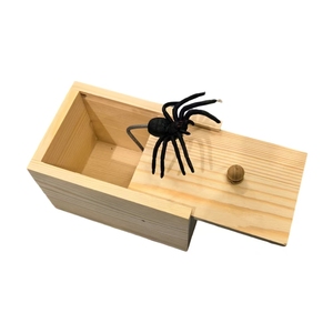Novità Divertente: Scatola Scherzo Ragno in Legno di Alta Qualità - Gadget Creativo per Bambini e Adulti - Product Image 4
