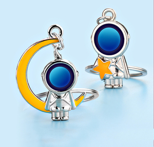 Portachiavi 3D Fatto a Mano con Astronauta, <span class=keywords><strong>Robot</strong></span> Spaziale, Regalo per Coppie, Idea Regalo per San Valentino - Product Image 3