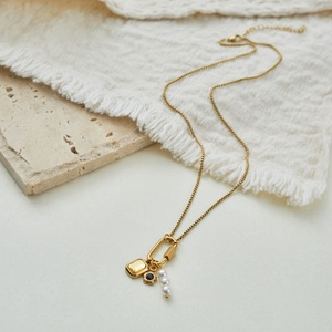 NIMAI NUOVO Ciondolo <span class=keywords><strong>Collana</strong></span> Apribile Reversibile in Acciaio Inossidabile PVD <span class=keywords><strong>Oro</strong></span> 18K con Perla Rara, Design Fai-da-te, Collane alla Moda - Product Image 5