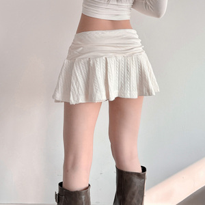 Falda plisada acampanada de punto trenzado natural para niñas con pantalones cortos incorporados, bonita falda casual con cordón y pompones para primavera - Product Image 5