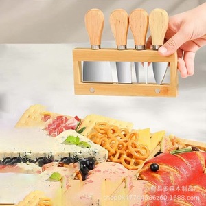 Planche à fromage en bambou pliable avec couteaux pour servir des en-cas lors d'un pique-nique - Product Image 2