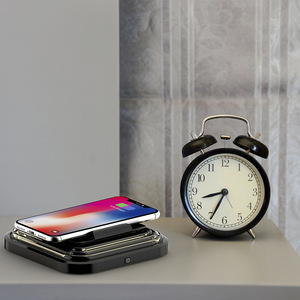 10W Silicone Pliable Sans Fil Chargeur RGB Atmosphère Lampe Station De Charge pour Iphone 15 14 13 12 11 Pro Max Samsung Xiaomi - Product Image 4