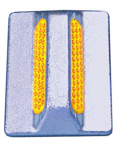 Cône de signalisation robuste en acier, homologué IP68, pour zones industrielles, terminaux de conteneurs et marques routières à fort trafic - Product Image 3