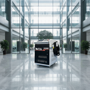 Machine de nettoyage laser portable à fibre optique 2000W 3000W pour la rouille et l'huile, en promotion Machine de nettoyage au laser à fibre continue - Product Image 1