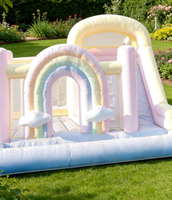 Château gonflable commercial arc-en-ciel aux couleurs pastel avec toboggan et piscine à balles, combo gonflable souple arc-en-ciel pour enfants