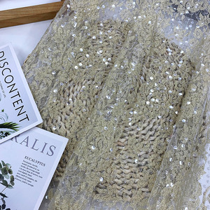 Tessuto <span class=keywords><strong>in</strong></span> <span class=keywords><strong>Pizzo</strong></span> <span class=keywords><strong>Francese</strong></span> Floreale <span class=keywords><strong>in</strong></span> Nylon Morbido con Rete Metallica Dorata a Basso Prezzo all'Ingrosso per Abiti da Sera e Vestiti da Festa - Product Image 3