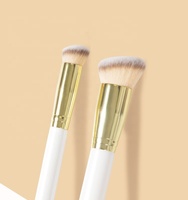 Pinceau éventail de luxe en bois massif blanc avec poils synthétiques pour poudre et maquillage du visage, vente en gros d'usine, marque privée