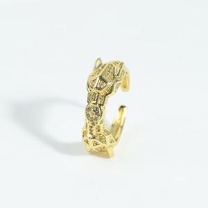 Anillo Abierto con <span class=keywords><strong>Diseño</strong></span> <span class=keywords><strong>de</strong></span> Cabeza <span class=keywords><strong>de</strong></span> Leopardo y Geométrico, Chapado en Oro <span class=keywords><strong>de</strong></span> 14K, Completamente Adornado con Circonitas, Joyería <span class=keywords><strong>de</strong></span> Lujo <span class=keywords><strong>de</strong></span> <span class=keywords><strong>Alta</strong></span> Calidad - Product Image 3