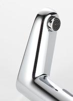 Robinet intelligent à capteur moderne à montage sur pont à trou unique, en cuivre de haute qualité, pour salle de bain et chambre à coucher, à poignée unique