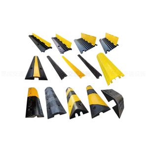 Bandeja para cables Angcheng 024 Serie Deceleración, cubierta de suelo de goma y plástico antideslizante y amortiguadora para carreteras, estacionamientos y escenarios. - Product Image 2