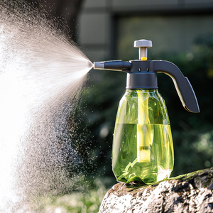 Botella de Spray PET de 1.5L Fácil de Rociar, Pulverizador Manual de Alta Presión para Protección de Plantas y Limpieza - Product Image 1