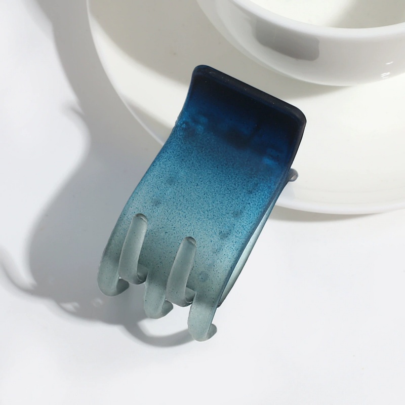 04 Blue Gradient