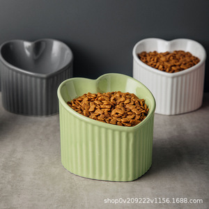 Bol en céramique en forme de cœur pour chat, design incliné, plat de nourriture de qualité alimentaire pour animaux de compagnie - Product Image 4