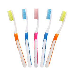 2021 Cepillo de dientes para adultos con cerdas suaves Cepillo de dientes con mango de plástico para uso doméstico - Product Image 3