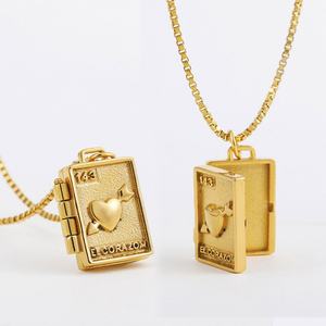 Collier personnalisé avec logo, en acier inoxydable plaqué or 18 carats, résistant à l'eau et inaltérable, avec photo, pour femme - Product Image 3