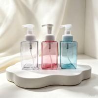 Bouteilles Pompe Rectangulaires de Luxe en Mousse PET Blanches Ambrées Vides pour Shampoing, Lotion, Nettoyant Visage, Mousse pour les Mains avec Estampage Doré et Sérigraphie