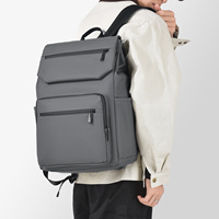 Nouveau style de sac à dos pour homme, décontracté, pour les voyages en plein air, avec matériau PU, harnais rembourré, sac à dos scolaire tendance