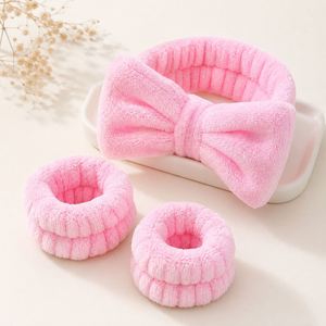 Ensemble 3 pièces satiné avec nœud : bracelet et bandeau imperméables antidérapants pour le lavage du visage et le spa, accessoires de coiffure plissés, cadeau pour femme - Product Image 2