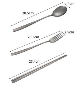 Couverts de table faits main vintage (cuillère, couteau, fourchette) style ancien, accessoires photographiques, décoration alimentaire de cuisine, vaisselle - Product Image 1