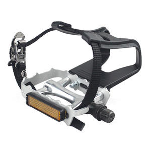 Pédales de vélo Wellgo VM248RJ en alliage d'aluminium avec design « bouche de chien » pour vélos à pignon fixe et vélos de route - Product Image 2