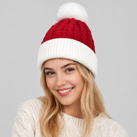 Nouveau bonnet en acrylique tricoté pour Noël, pour hommes et femmes, chaud, avec pompon, pour les fêtes, rouge et vert, bicolore
