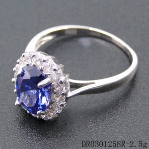 Anillo de Tanzanita Ovalada de Alta Calidad con Baño de Rodio, Gran Venta - Product Image 3