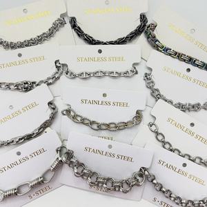 สร้อยข้อมือไทเทเนียมชุบทอง18K สำหรับผู้ชายทันสมัยทำจากสเตนเลสสตีลสไตล์ฮิปฮอปแบบหนา - Product Image 2