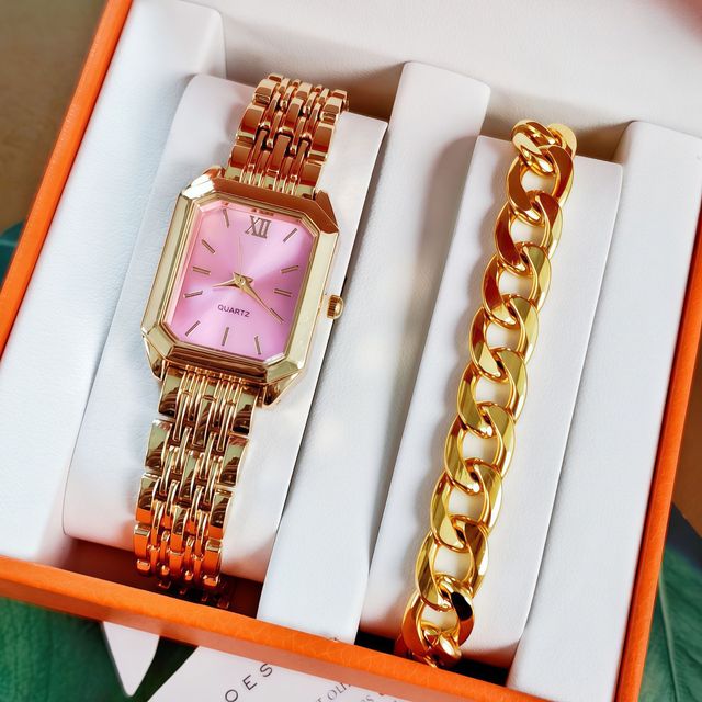 Stylish Women's Square Quartz Watch Set Alloy Band (2-Piece Set) Featuring Analog Display 31mm Dial 10mm Case Thickness Acrylic