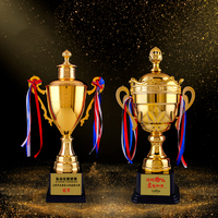 Trophée de la grande coupe du monde de football de luxe personnalisé en alliage de fer Sport Gold World Sports Football Metal Victory Cup pour les compétitions