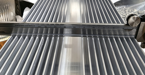 Profili in <span class=keywords><strong>Alluminio</strong></span> Estruso Personalizzati Serie 6000 |   Dissipatore <span class=keywords><strong>di</strong></span> Calore per Illuminazione |   Lavorazione CNC OEM, Taglio, Piegatura e Saldatura |   Ordini per piccoli lotti accettati - Product Image 6
