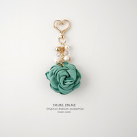 Porte-clés de voiture Camélia de luxe, collection exquise, tendance, pendentif de sac à dos fleur mignon, accessoire personnalisé