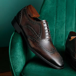 Chaussures habillées pour hommes en cuir véritable britannique de haute qualité, design de luxe pour affaires, à lacets, motif fait main, très vendues - Product Image 3