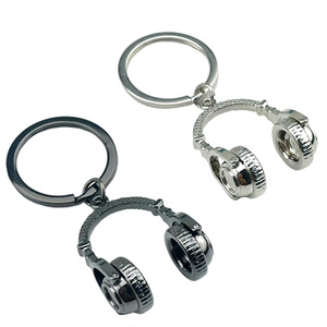 Mini DJ auriculares aleación <span class=keywords><strong>de</strong></span> zinc llavero <span class=keywords><strong>de</strong></span> Metal forma <span class=keywords><strong>de</strong></span> auricular llaveros <span class=keywords><strong>de</strong></span> recuerdo para cantante y amante <span class=keywords><strong>de</strong></span> la música - Product Image 1