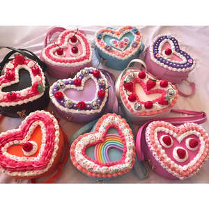 حقيبة يد جديدة على شكل كعكة صغيرة من الجلد الصناعي بتصميم قلب، حقيبة كعكة لطيفة للأطفال - Product Image 2