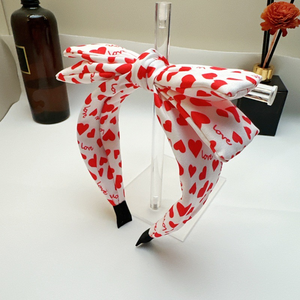 عصابات شعر جديدة لعيد الحب <span class=keywords><strong>2026</strong></span> بتصميم فيونكة، إكسسوارات شعر نسائية حلوة وعريضة الحواف للعطلات - Product Image 6