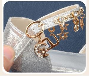 Zapatos de Baile con Lentejuelas Plateadas para Niñas, Sandalias de Verano para Piano, con Pedrería y Borlas - Product Image 6