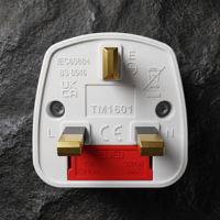 Adaptateur de voyage universel à prise UK pour ordinateur portable, téléphone portable, appareil photo, LED - Matériau PC - Modèle compagnon mondial - Vente chaude