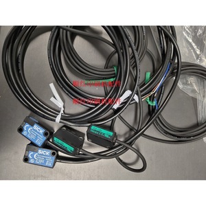Sensor Fotoeléctrico SICK DLN-S3RV IQ10-06NNSKW2S PNP NPN de Grado Industrial con Diseño Compacto - Product Image 1