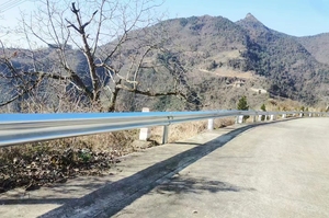 Barandilla de seguridad para carretera, proveedores de precios de choque, fabricantes de barandillas de <span class=keywords><strong>metal</strong></span> para carretera, barandilla de Malasia, EE. UU. - Product Image 6