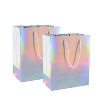 Sacs cadeaux holographiques laser en papier d'art biodégradable et recyclable, personnalisés en gros, pour bijoux, chaussures et vêtements